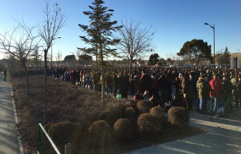 Una de las imágenes que dejó el Botellón de Jueves Lardero