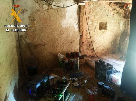 El detenido obtenía suministro eléctrico de forma fraudulenta