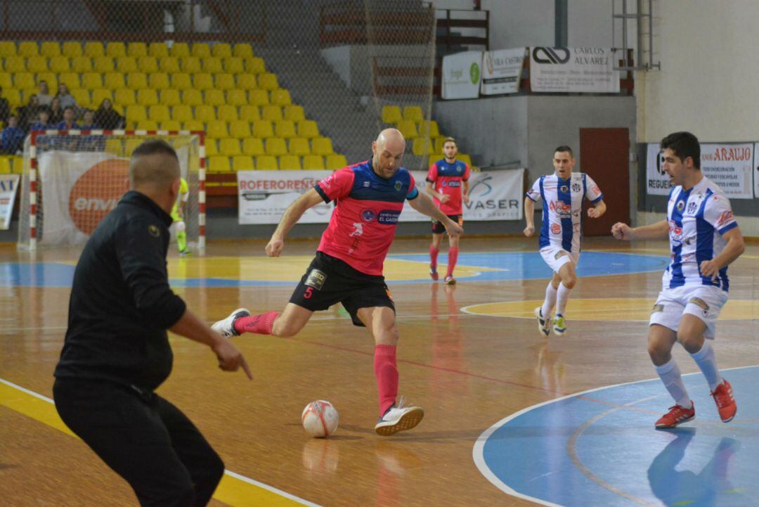 Después de su visita As Pontes, Sala Ourense, recibirá este domingo al equipo del Santiago de Sama