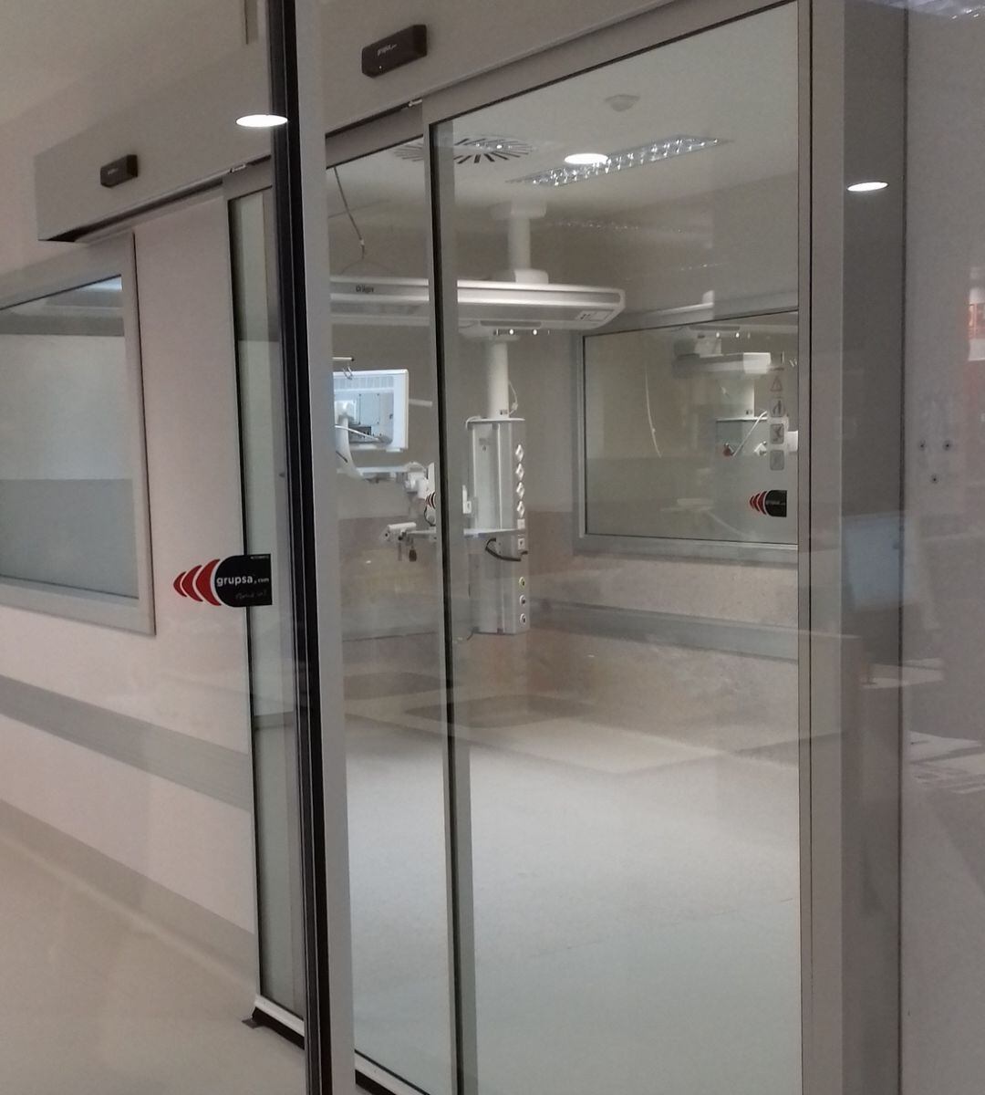 Nuevas puertas automatizadas en la UCI del hospital de Gandia 