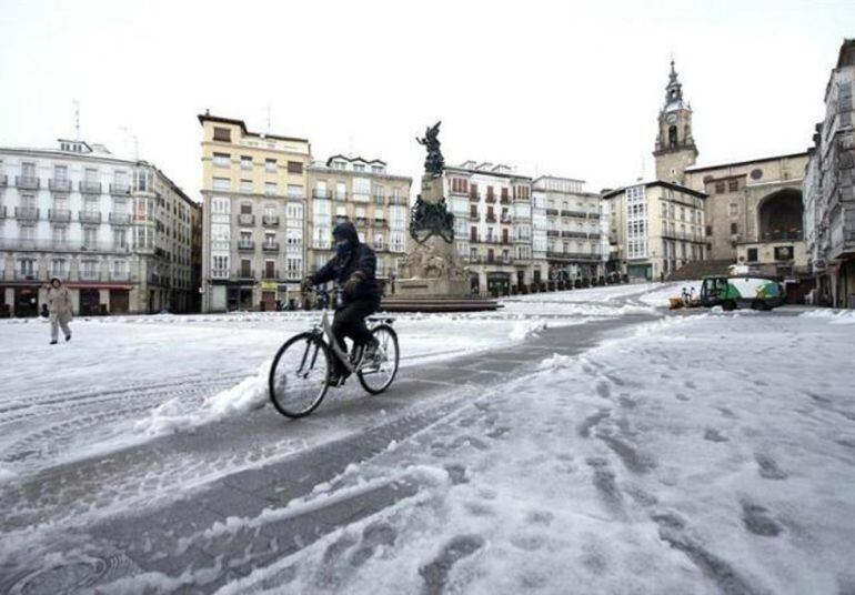 Nieva en Vitoria el primero de febrero