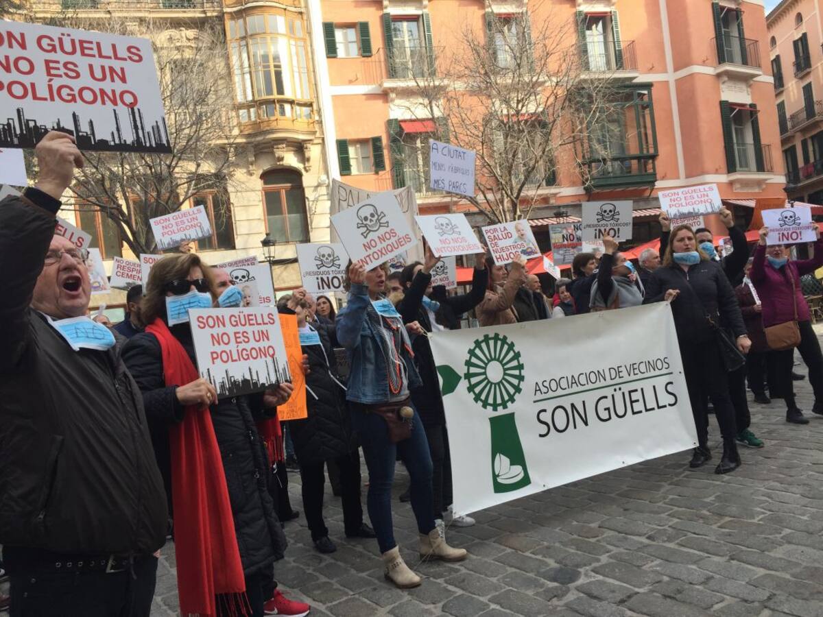 Urbanismo se compromete a buscar una solución alternativa para la planta de hormigón en Son Güells