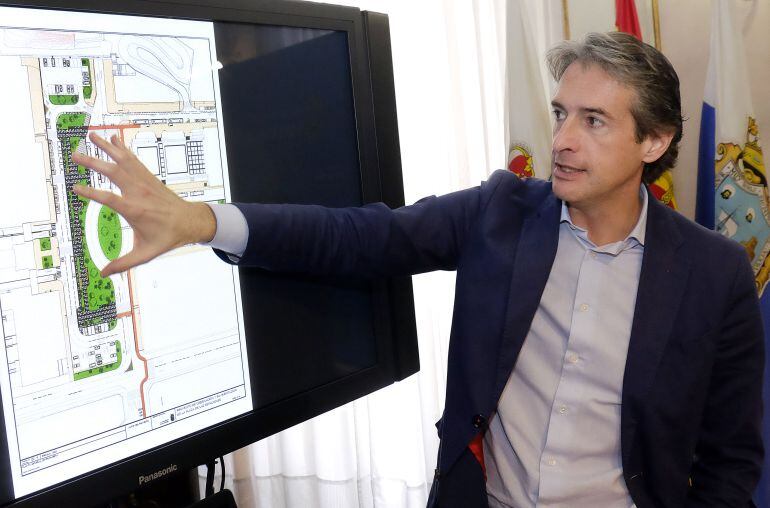 De la Serna presenta el proyecto de remodelación de la Plaza de las Estaciones