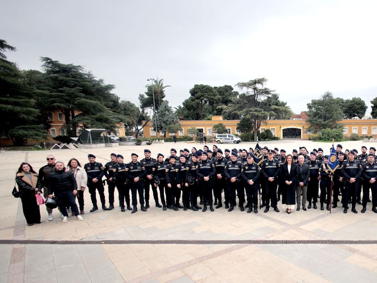 València presenta a los 63 nuevos agentes de la USAP, la unidad de la Policía Local para situaciones de "alta exigencia"