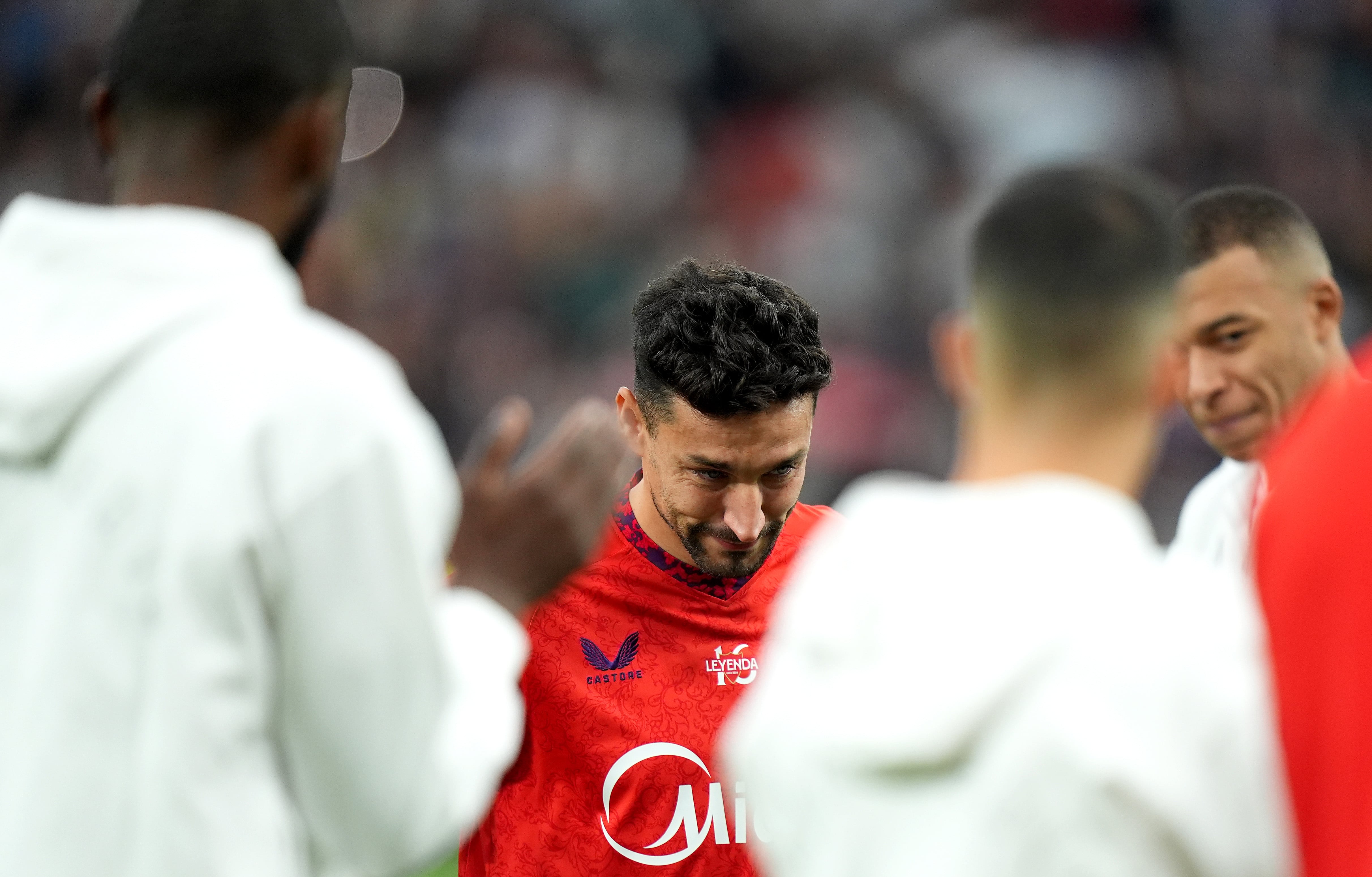 Jesús Navas, en el homenaje que se le ha brindado en la previa del Real Madrid - Sevilla