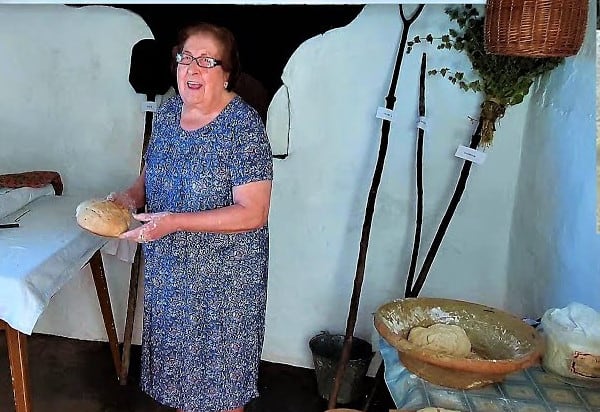 Hornos de leña en Corumbela