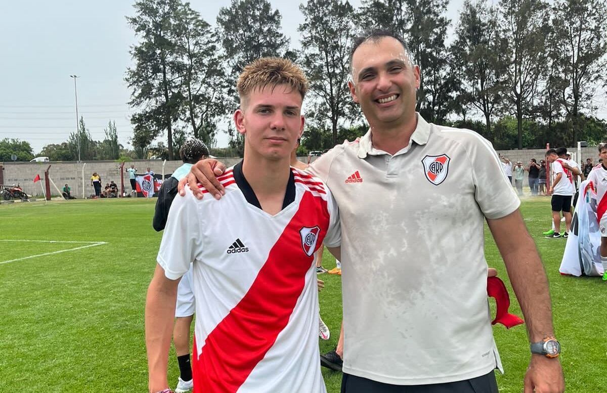 Franco Mastantuono y Martín Pellegrino, durante su etapa en las inferiores de River Plate