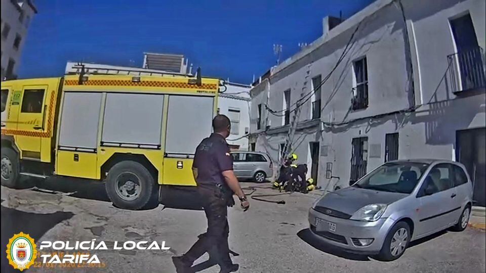 Trabajos de extinción en Tarifa