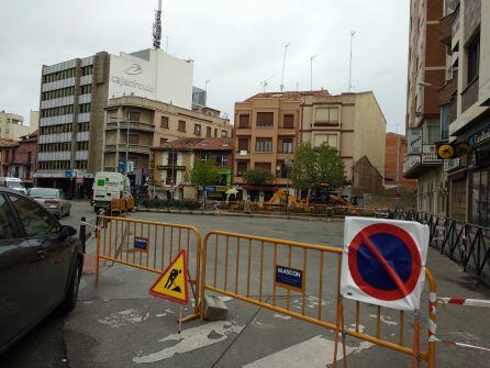 El apeadero de la Plaza de la Virgencilla ha quedado cerrado al tráfico para las obras de remodelación