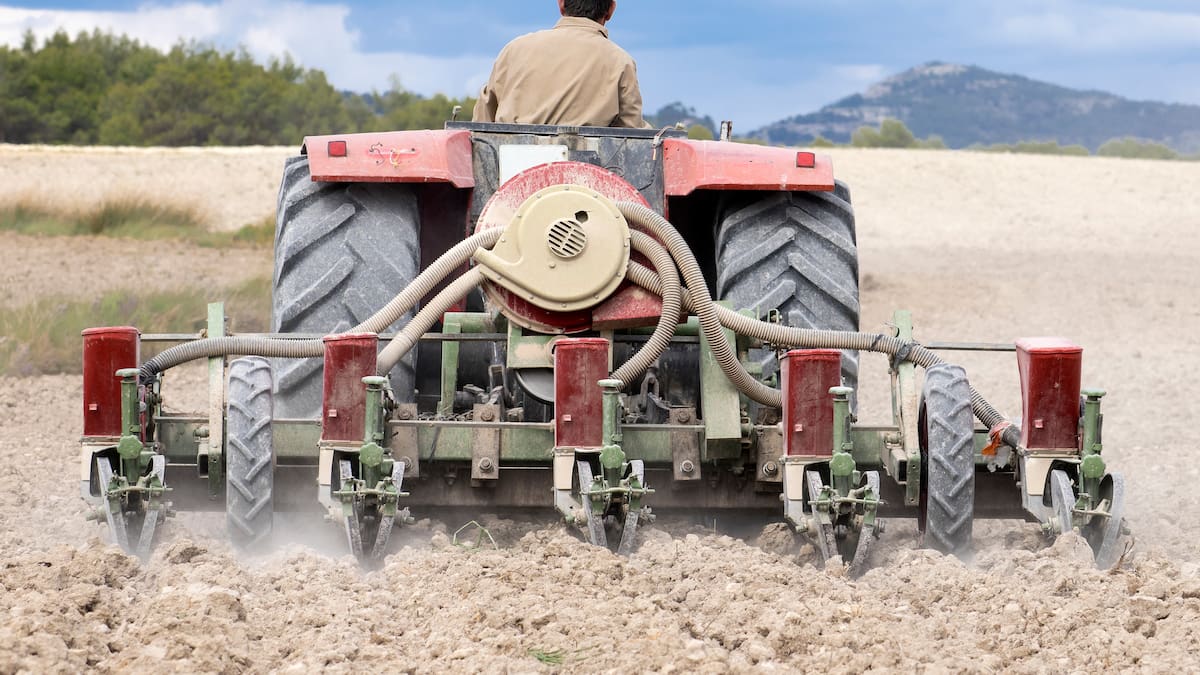 AVA y la Unió alertan de una posible escalada de precios espectacular si sigue el desabastecimiento de fertilizantes