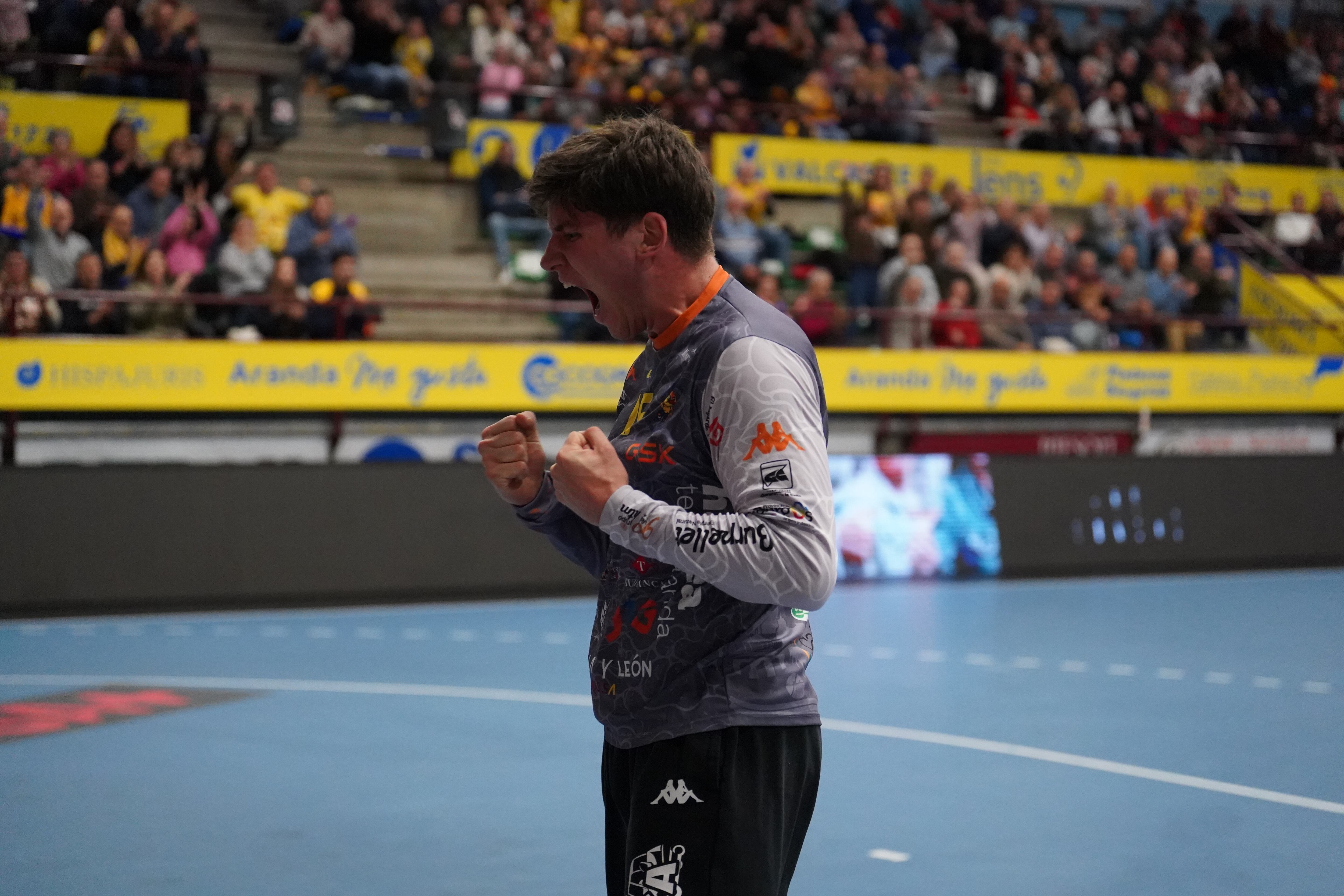 Vasco Teixeira celebra su tanto