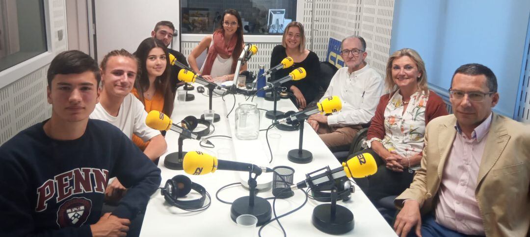 Profesores y estudiantes han estado en El Coruñés Opina para hablar de la selectividad