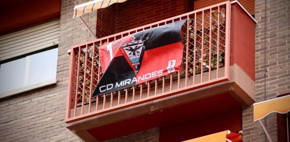 Miranda de Ebro se engalana para recibir la Primera División.