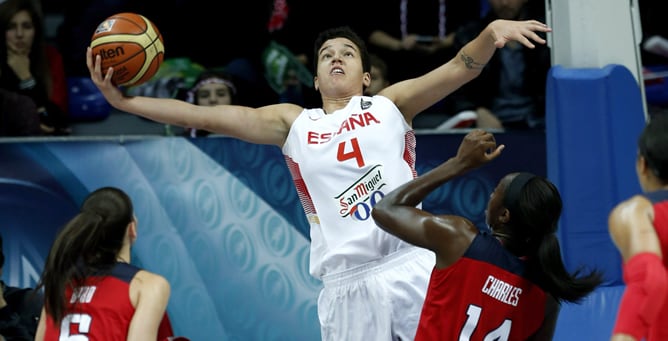 EEUU fue superior a España en la final. Las chicas de Mondelo se vuelve con una fabulosa medalla de plata