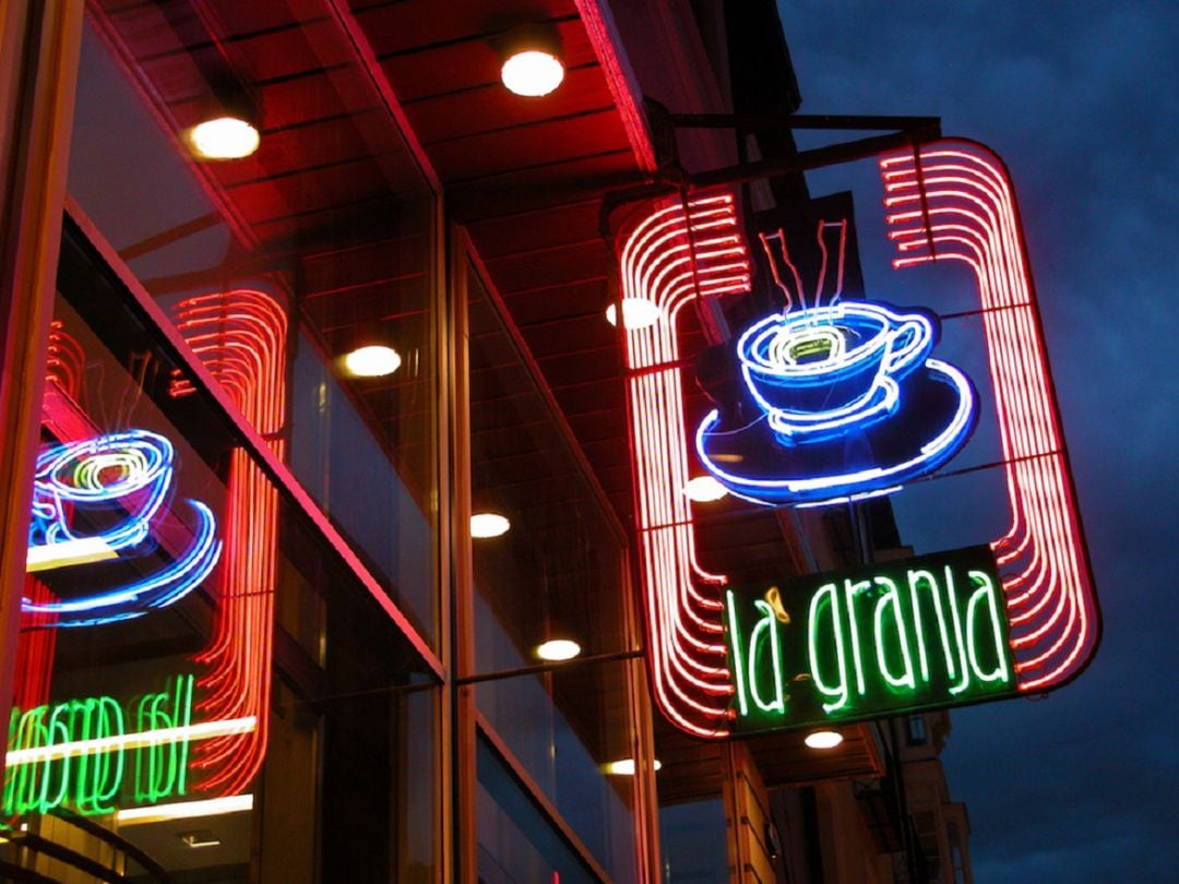 Rótulo de la cafetería La Granja