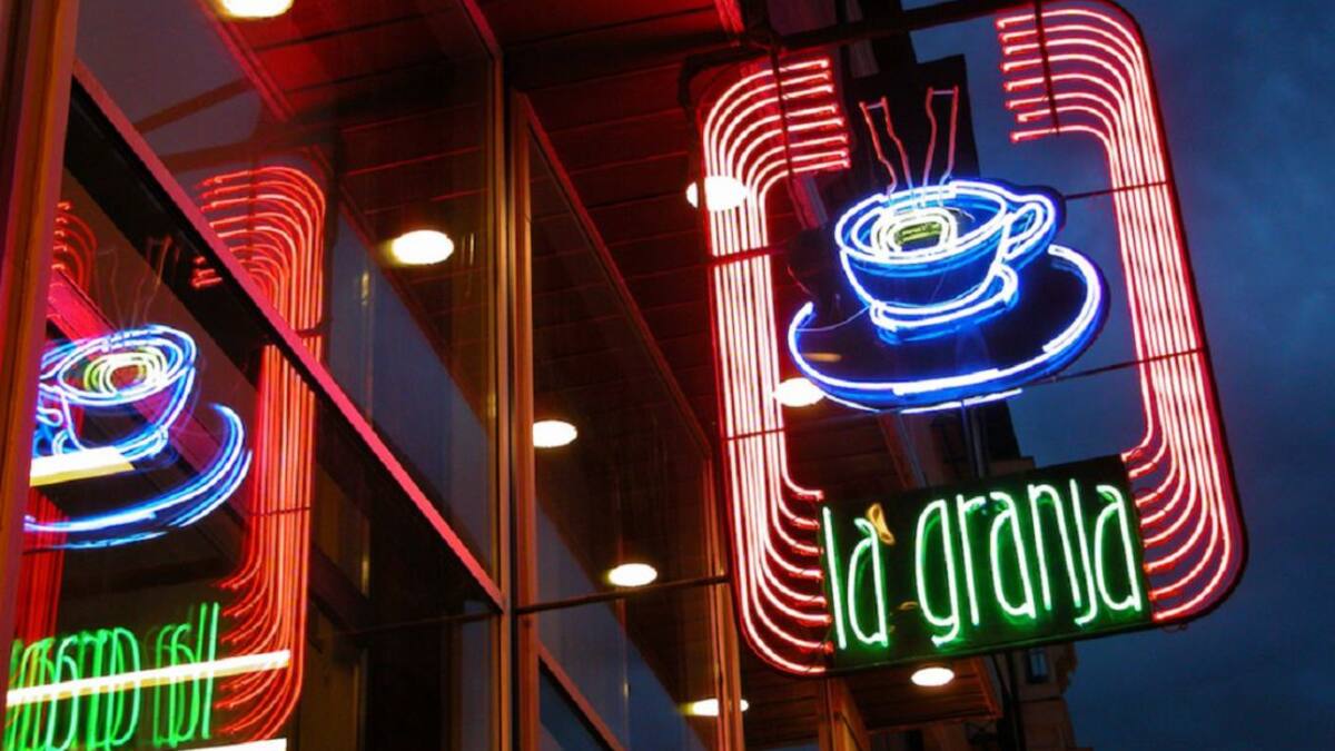 Entrevista a Gabriel Santolaya y José Miguel León, fotógrafos dela exposición 'Abierto por ilusión' (27/01/2012)