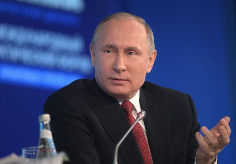 El presidente Ruso Vladimir Putin en el foro internacional sobre el Artico