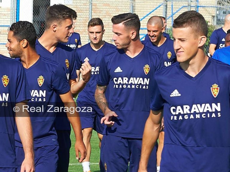 Álvaro Vázquez en su primer entrenamiento como jugador del Real Zaragoza