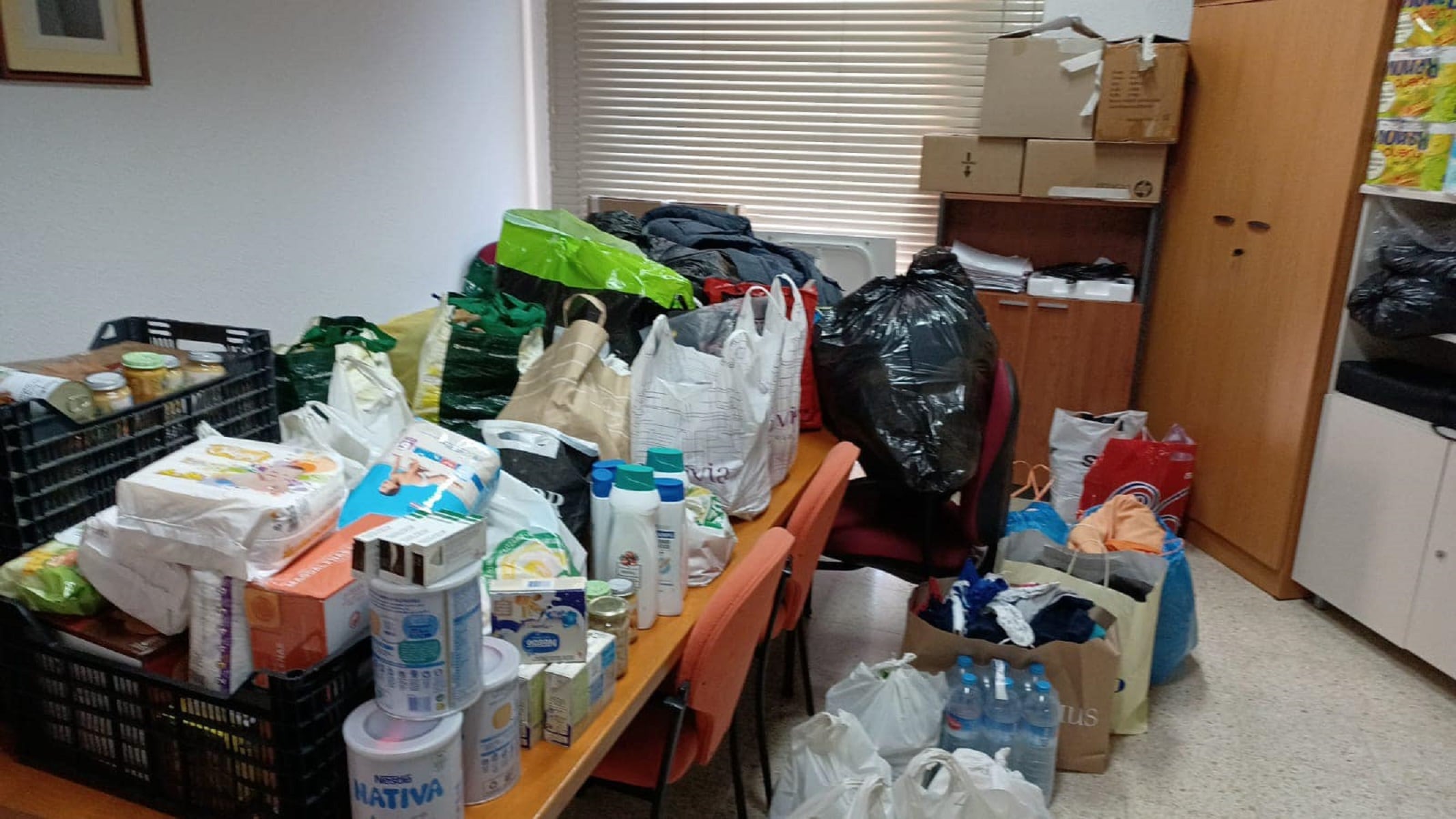 Recogida de ayuda humanitaria en Motril destinada a Ucrania