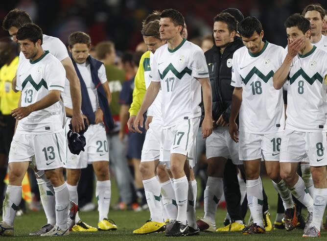 El equipo esloveno tras acabar el partido