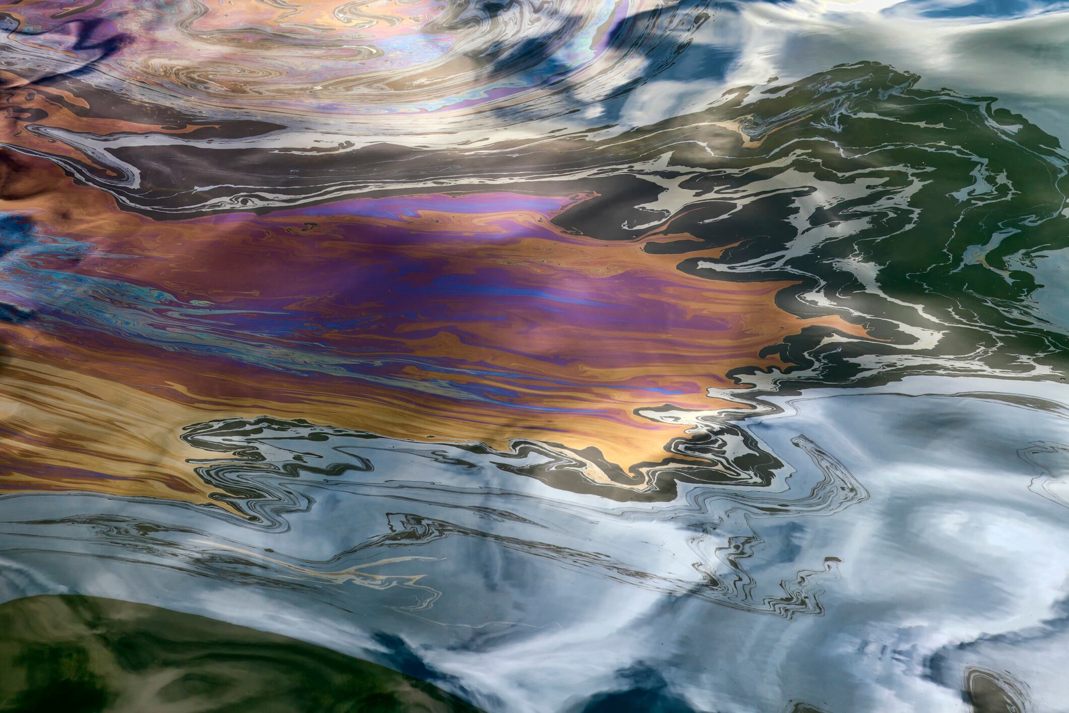 De los 403 puntos identificados de vertidos en Canarias, 112 tienen autorización vigente y 75 están en trámite