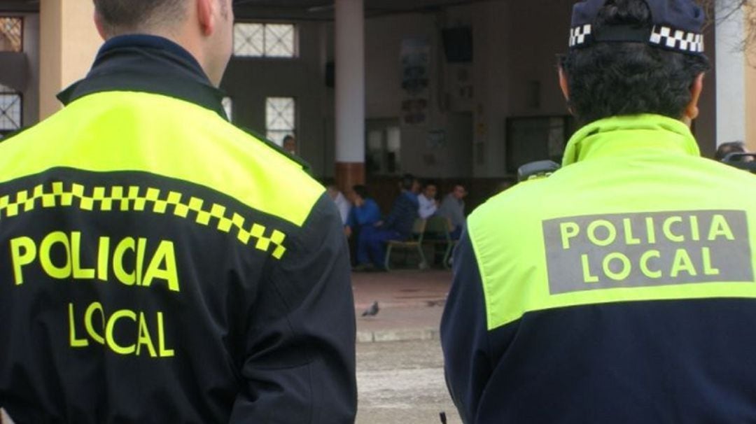 Foto de archivo de agentes de la policia Local