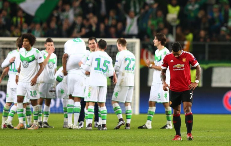 Los futbolistas del Wolfsburgo celebran la victoria ante el Manchester United