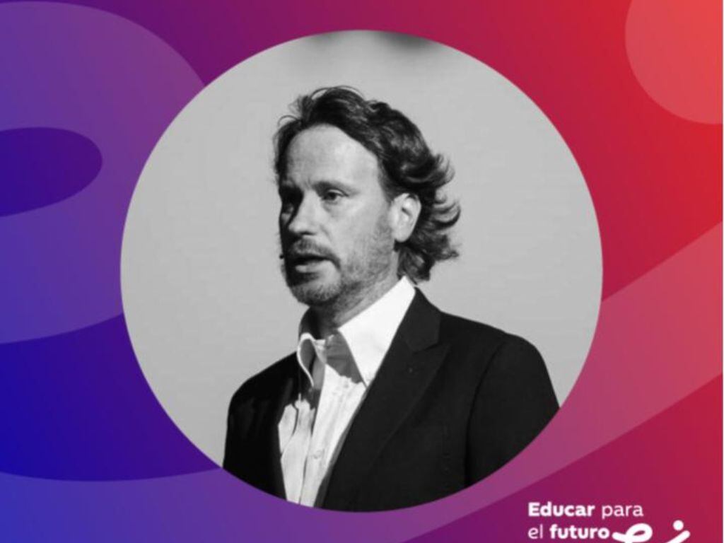 "Educar para el futuro. Lo que viene, empieza contigo" de Fundación Ibercaja, inaugurado por Víctor Küppers