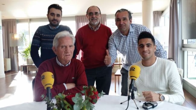 Miguel Montes en una tertulia de SER Gijón junto a Omar Mascarell, José Vicente Piñera, Adrián R. Huber y David González.