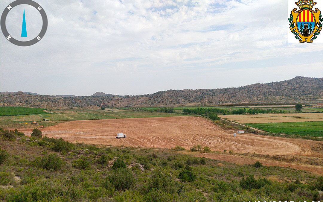 El Ayuntamiento de Alcañiz ordena paralizar las obras de construcción de la macrogranja del Grupo Pini