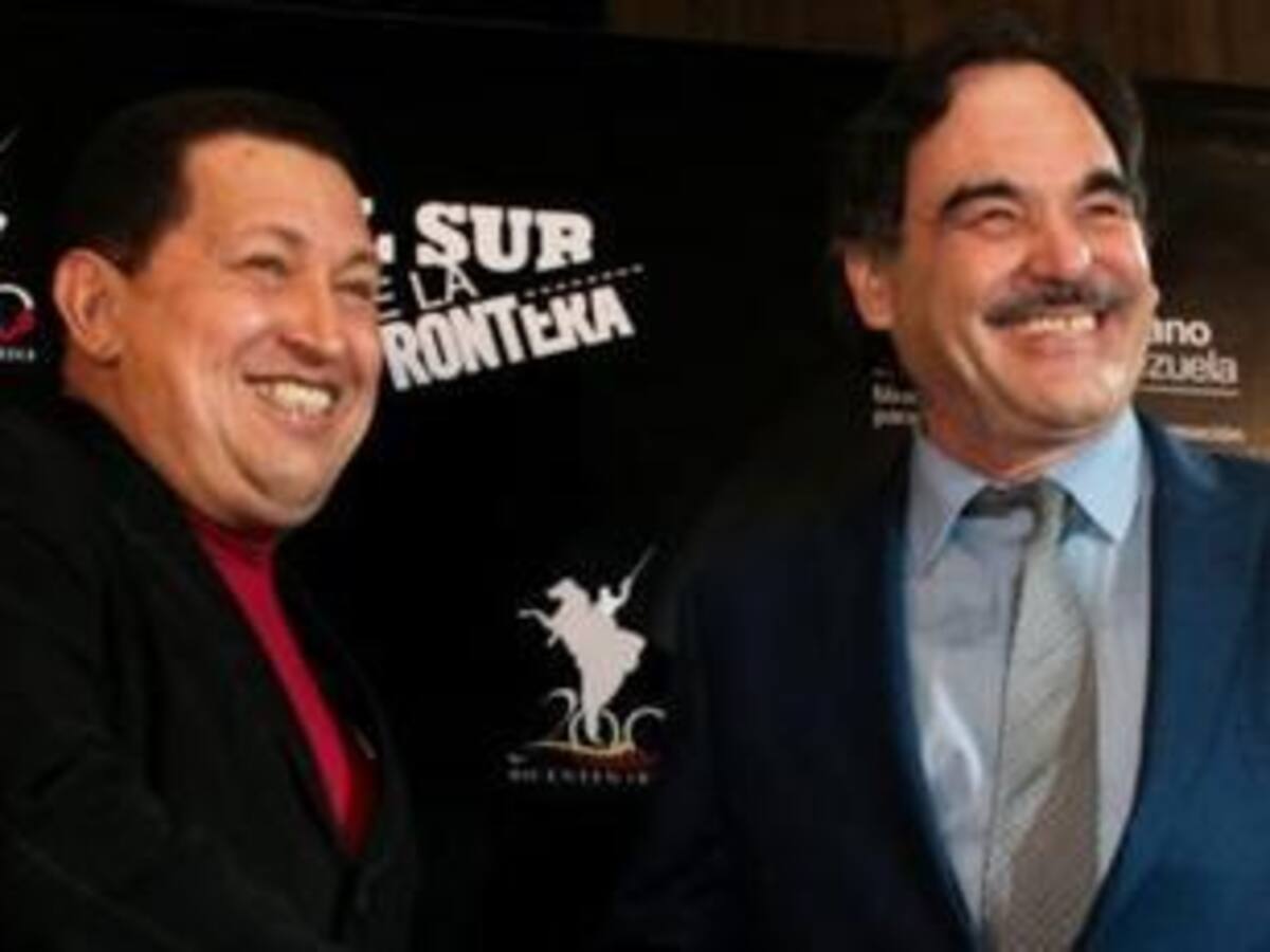 Oliver Stone y Sean Penn lloran a Chávez