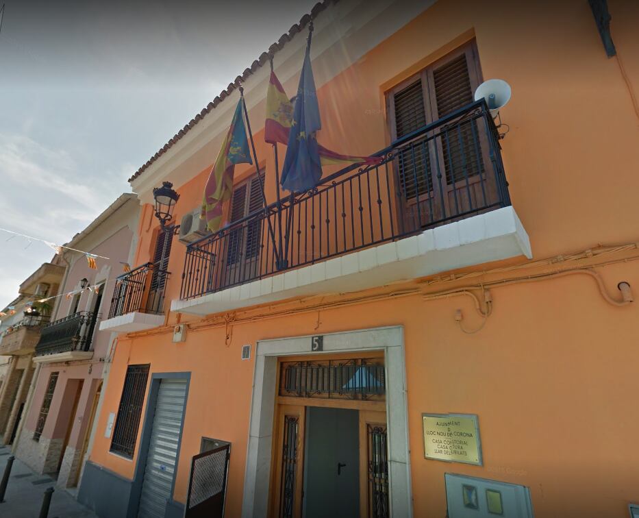 Imagen de archivo de la fachada del Ayuntamiento de Llocnou de la Corona