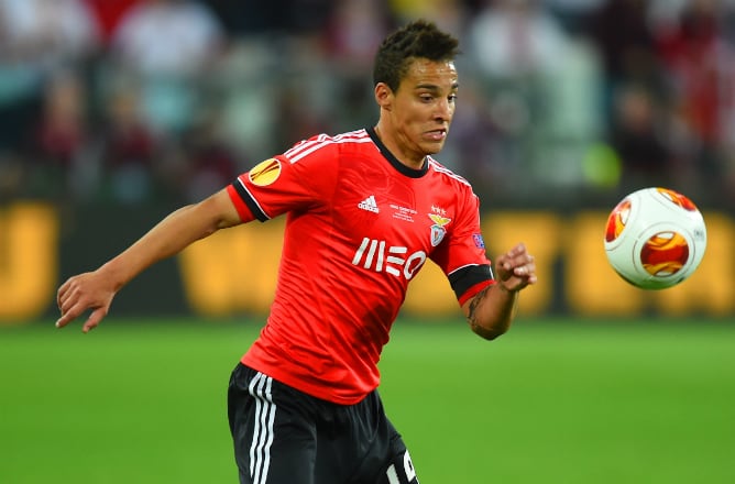 Rodrigo, durante un partido del Benfica en la Europa League