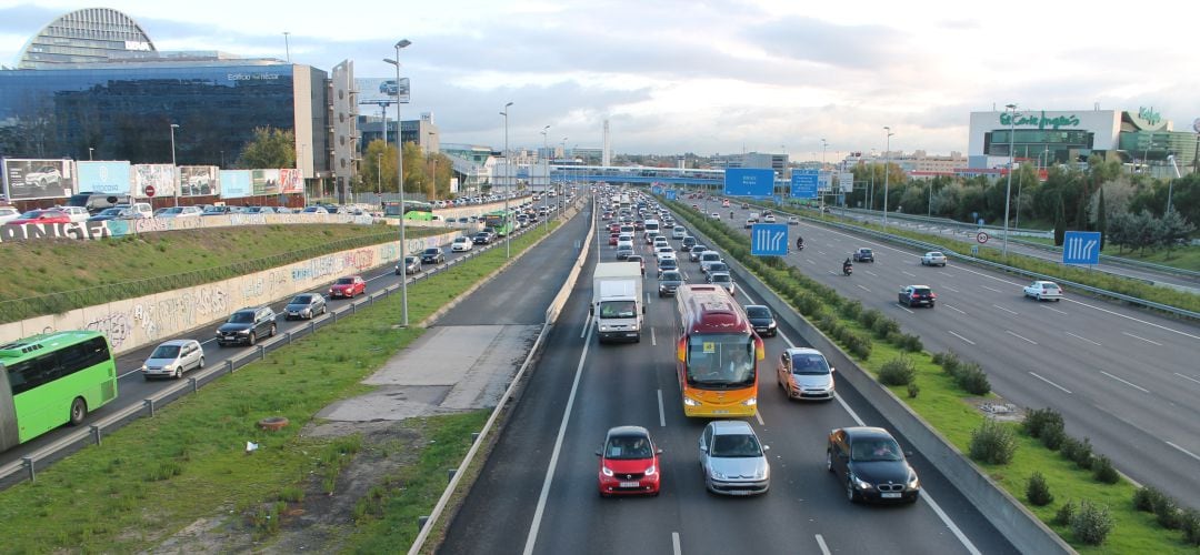 El anteproyecto de adecuación, reforma y conservación de la A-1 entre Madrid y El Molar supone la construcción de un cuarto carril en los primeros 20 kilómetros desde su salida de la capital