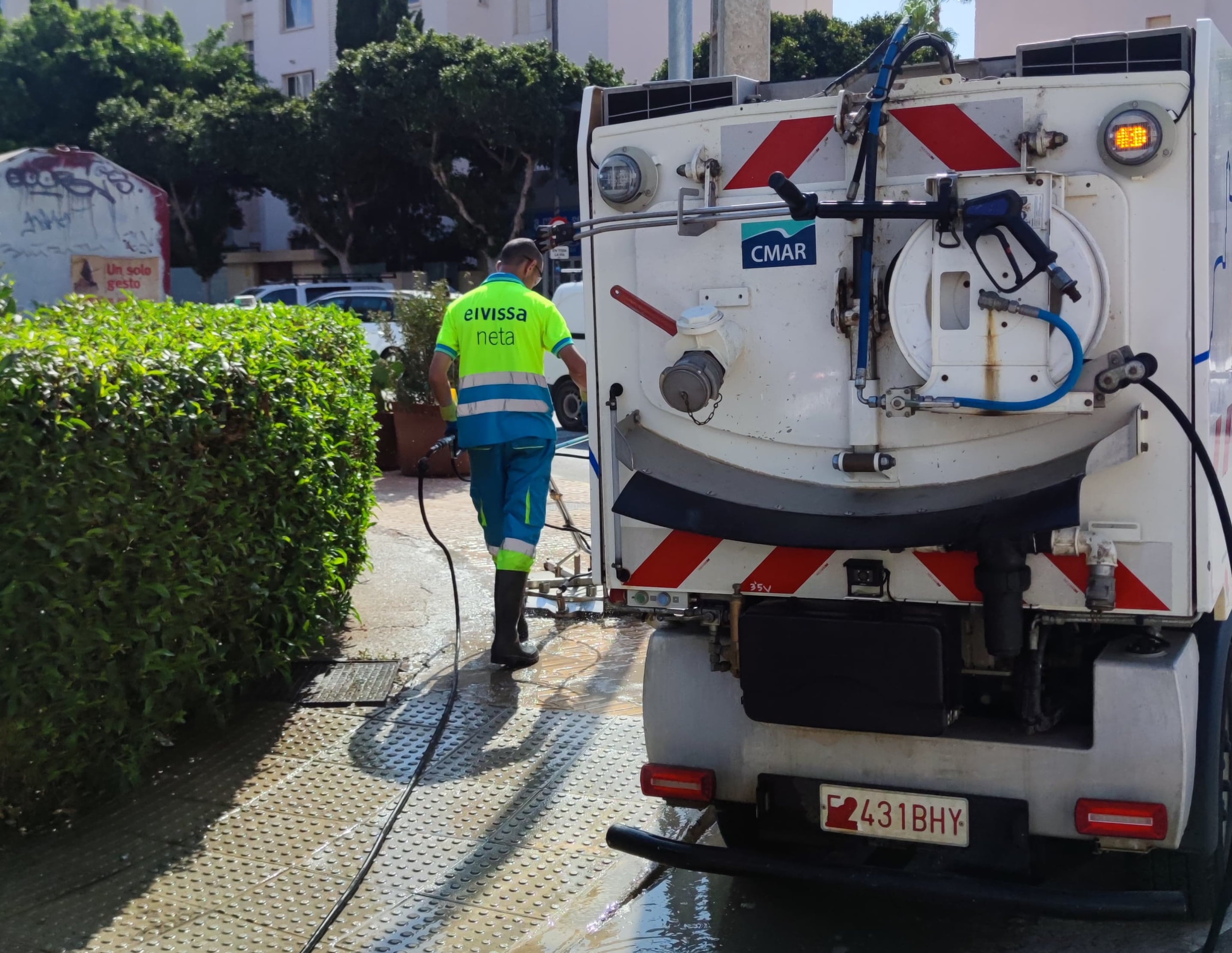 Operarios de limpieza en Vila