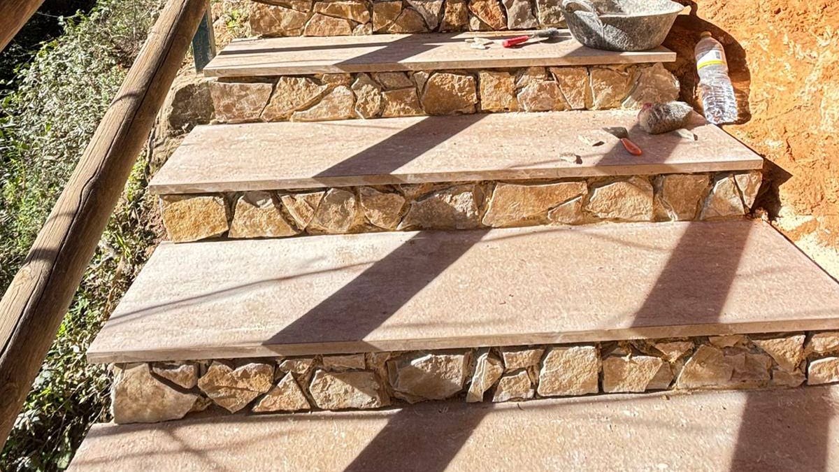 Se rehabilitan los 136 escalones más rentables de Anna