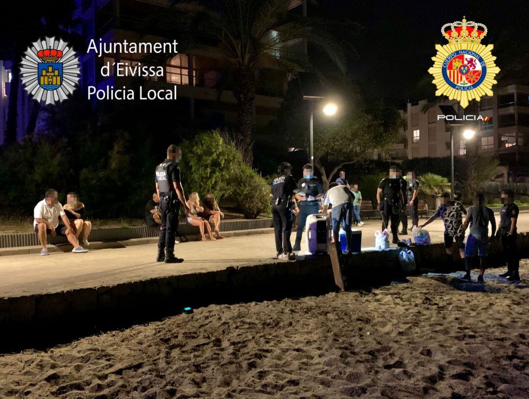 Botellón en Platja d'en Bossa