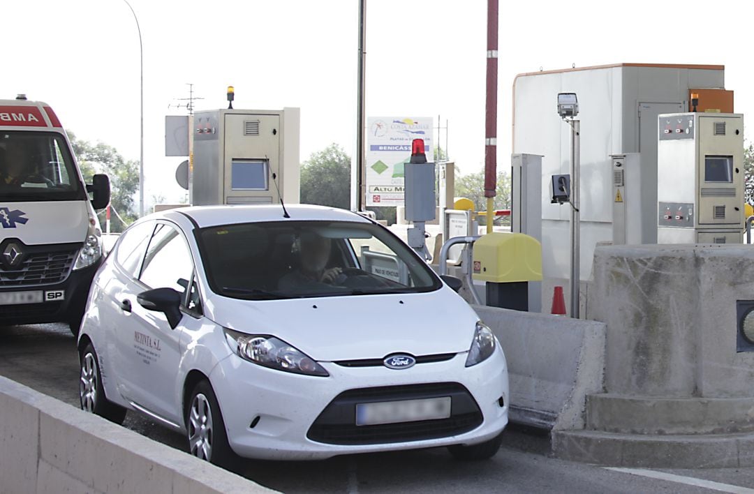 Acceso a la antigua autopista por Castelló norte