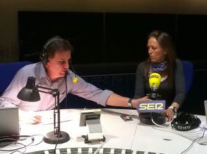 José Ramón charla con Eva