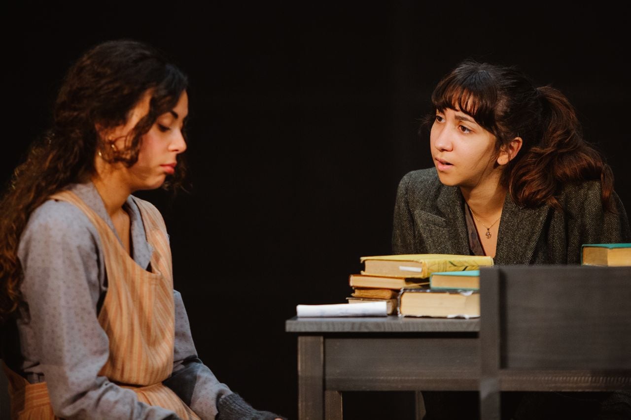 Ensayos de 'Historia de una maestra' en el CDN