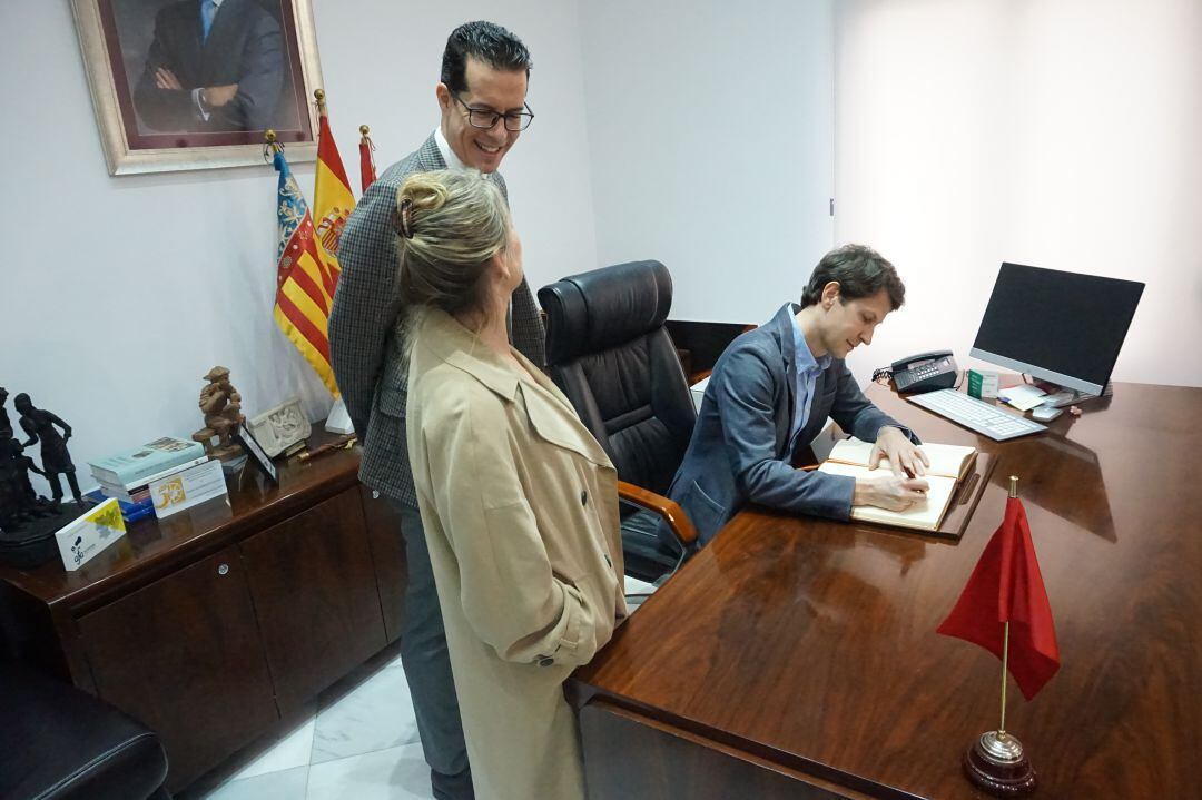 Los zapatos de cuero de Elda y apoden viajar a Canadá sin aranceles