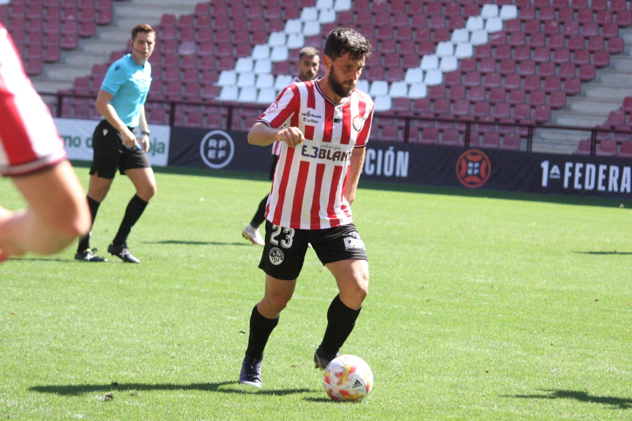 Fran Sota, durante un partido con la SD Logroñés en 2022 / SD Logroñés