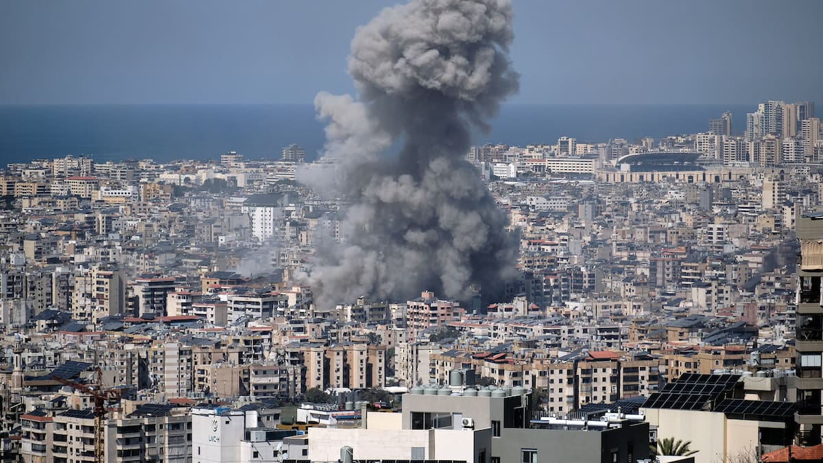 Santiago Niño Becerra: "Un día de guerra cuesta 1.000 millones de dólares"