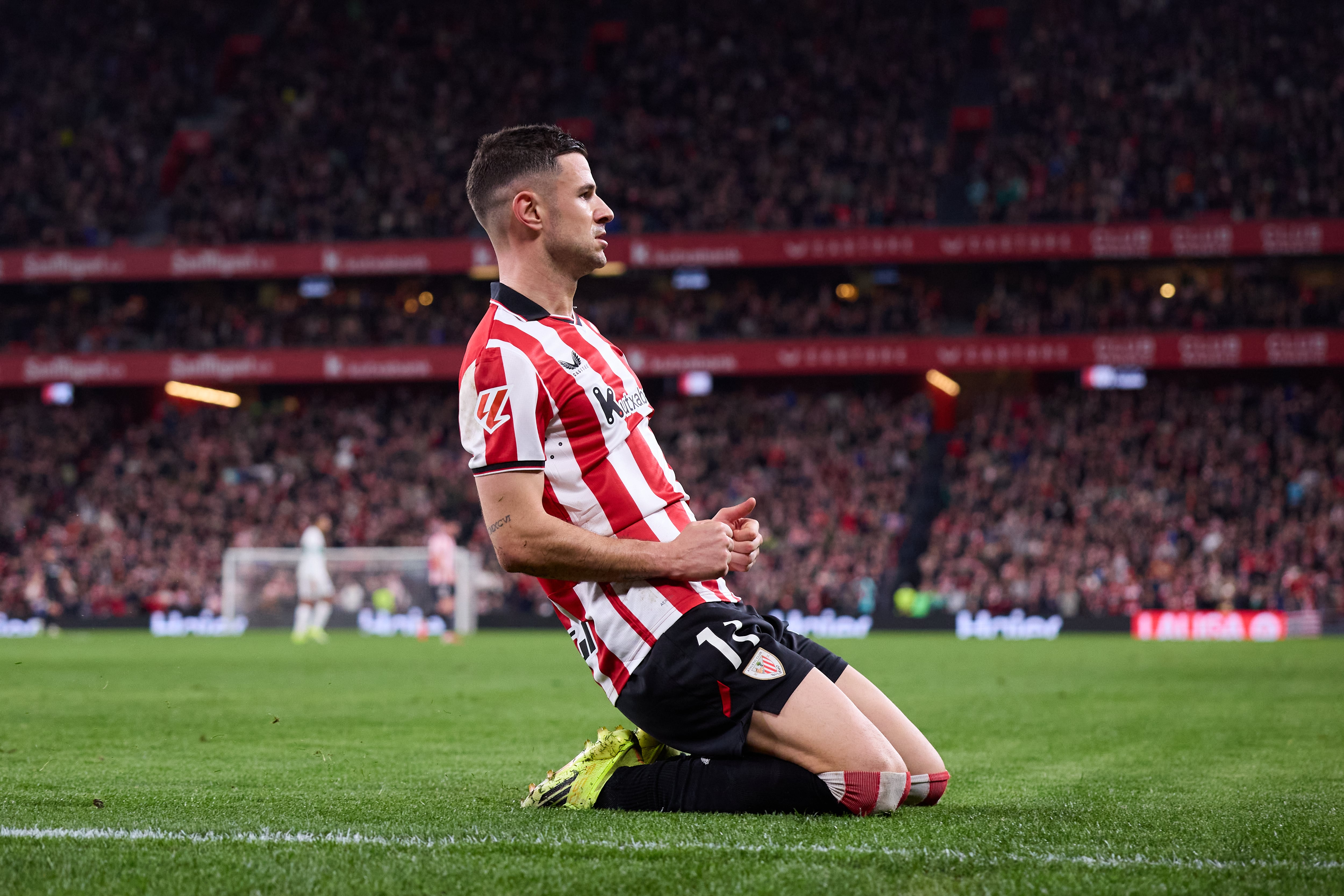 Gorka Guruzeta celebra su primer gol en el Athletic-Elche