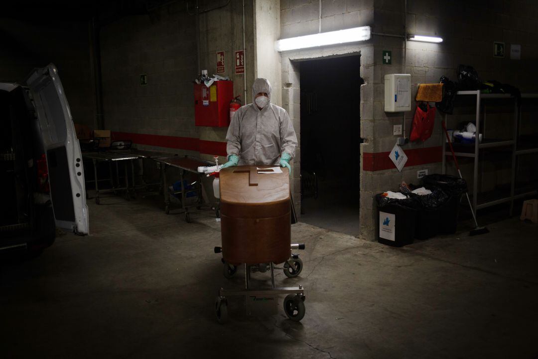 El 52,9% de las licencias expedidas desde el 1 de marzo y hasta el 30 de junio recogen como causa de la muerte COVID o sospecha 