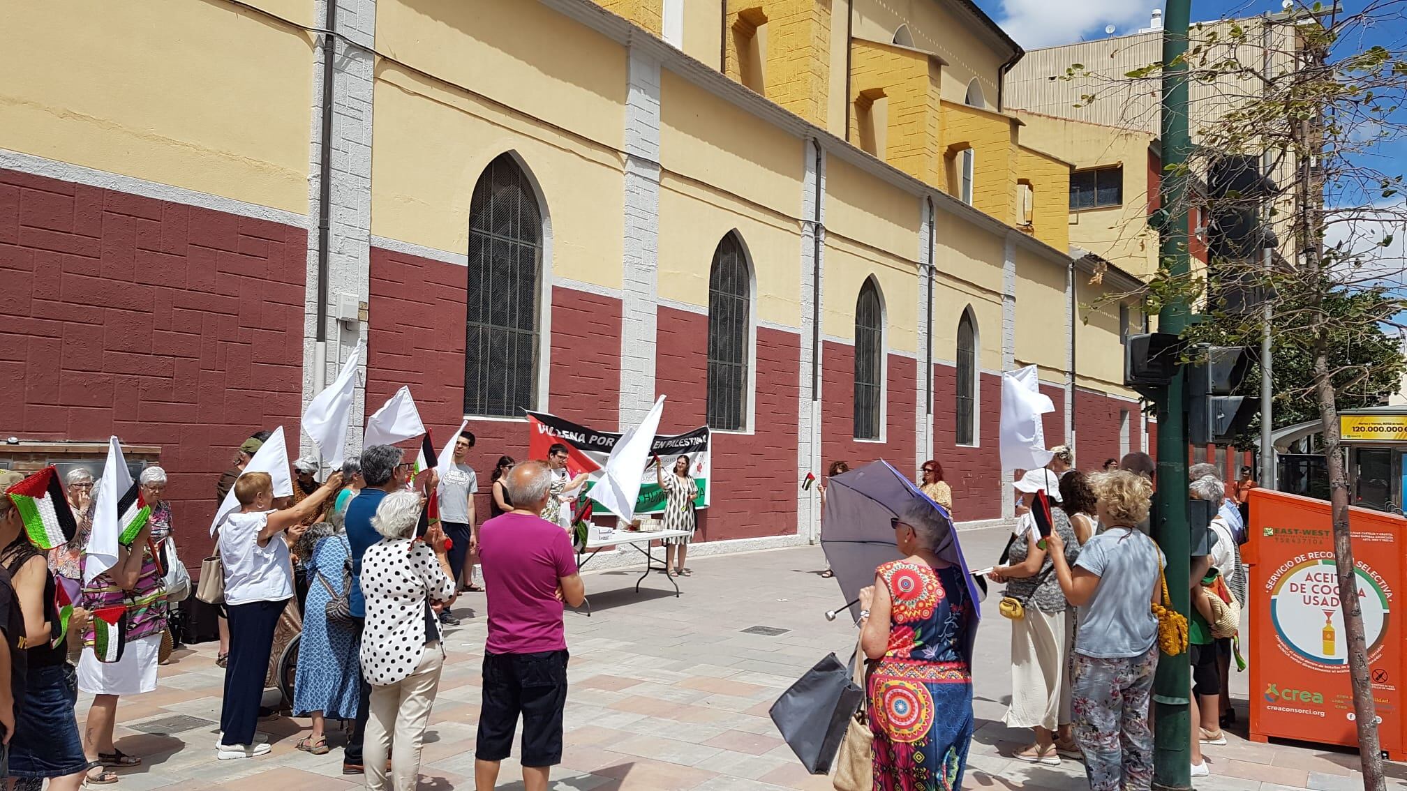 Concentración de la Plataforma Villena por la Paz