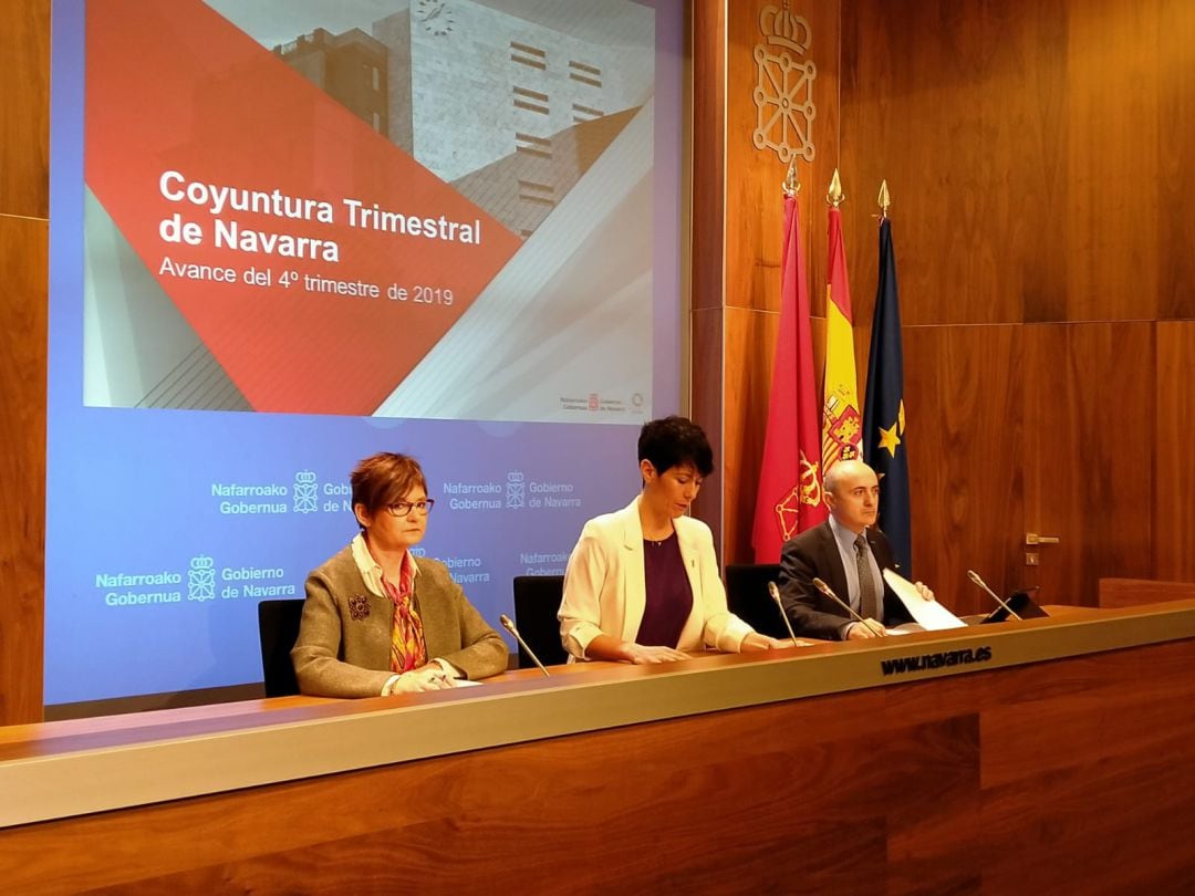 La consejera de Economía y Hacienda, Elma Saiz, presenta los datos del PIB en 2019 y la previsión para 2020