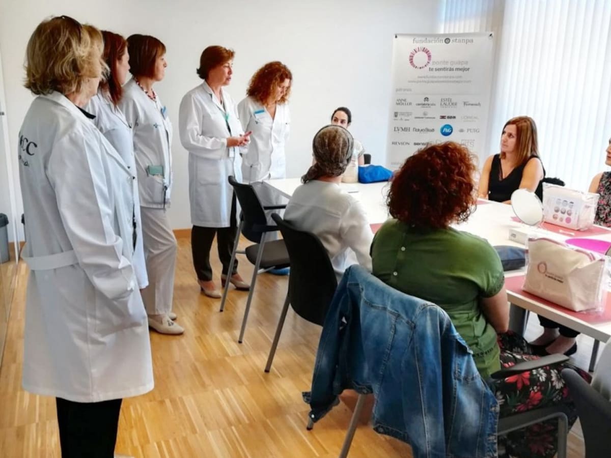 El Hospital incorpora un programa de estética para pacientes de cáncer