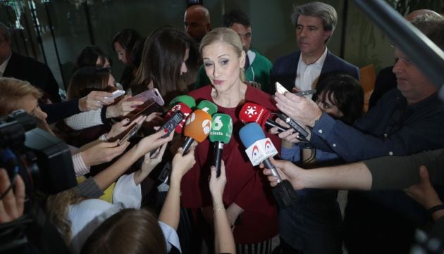 Cifuentes, en declaraciones a los medios, al término del pleno de la Asamblea