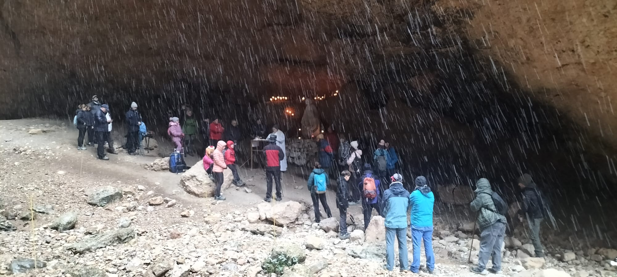 Belén montañero de Peña Guara en el día de Navidad